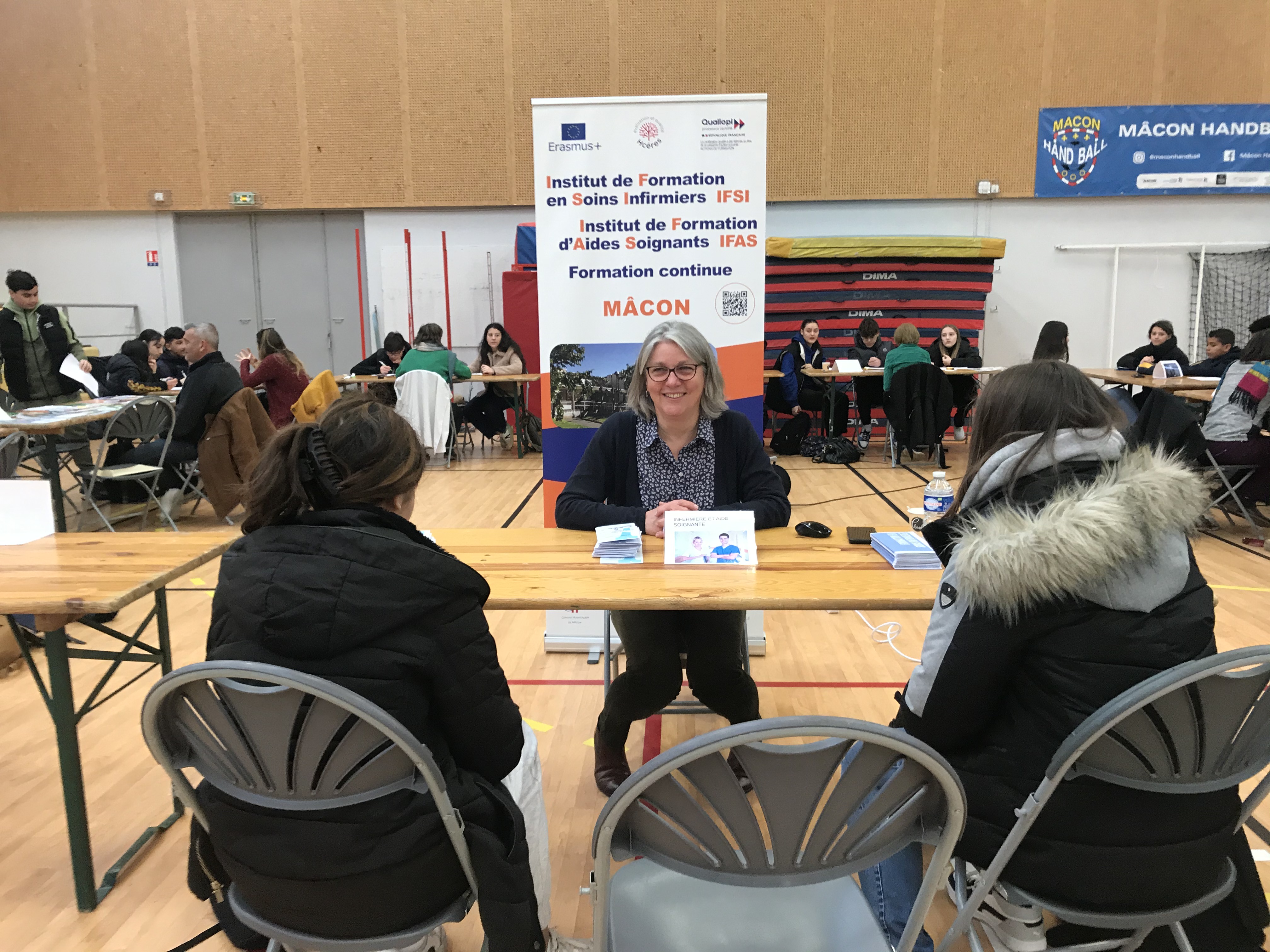 Participation au forum des métiers du Collège Saint Exupéry de Mâcon
